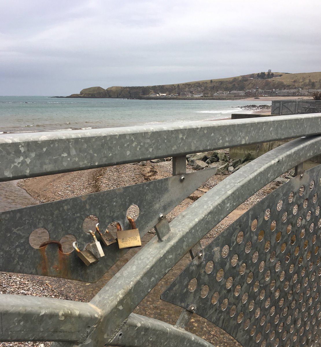 Aberdeenshire's tweet photo. The Bridge over the river Cowie in Stonehaven is being damaged by love locks, come and claim yours before 26/05/17 #lovewithoutlocks https://t.co/zsIgyQVqO8