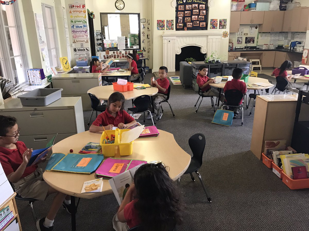 inroom110's tweet photo. We are training our brains to read silently...it's hard work but we are trying our best! #msoctx https://t.co/8FK114NmPD
