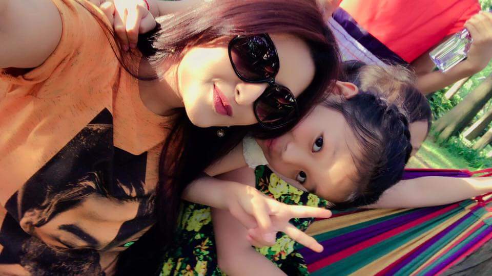 PoriMoni_Sriti's tweet photo. #Love #Selfei #Innocent_fairies #Wuhan_China 🇨🇳 https://t.co/cy7UD3gG8S