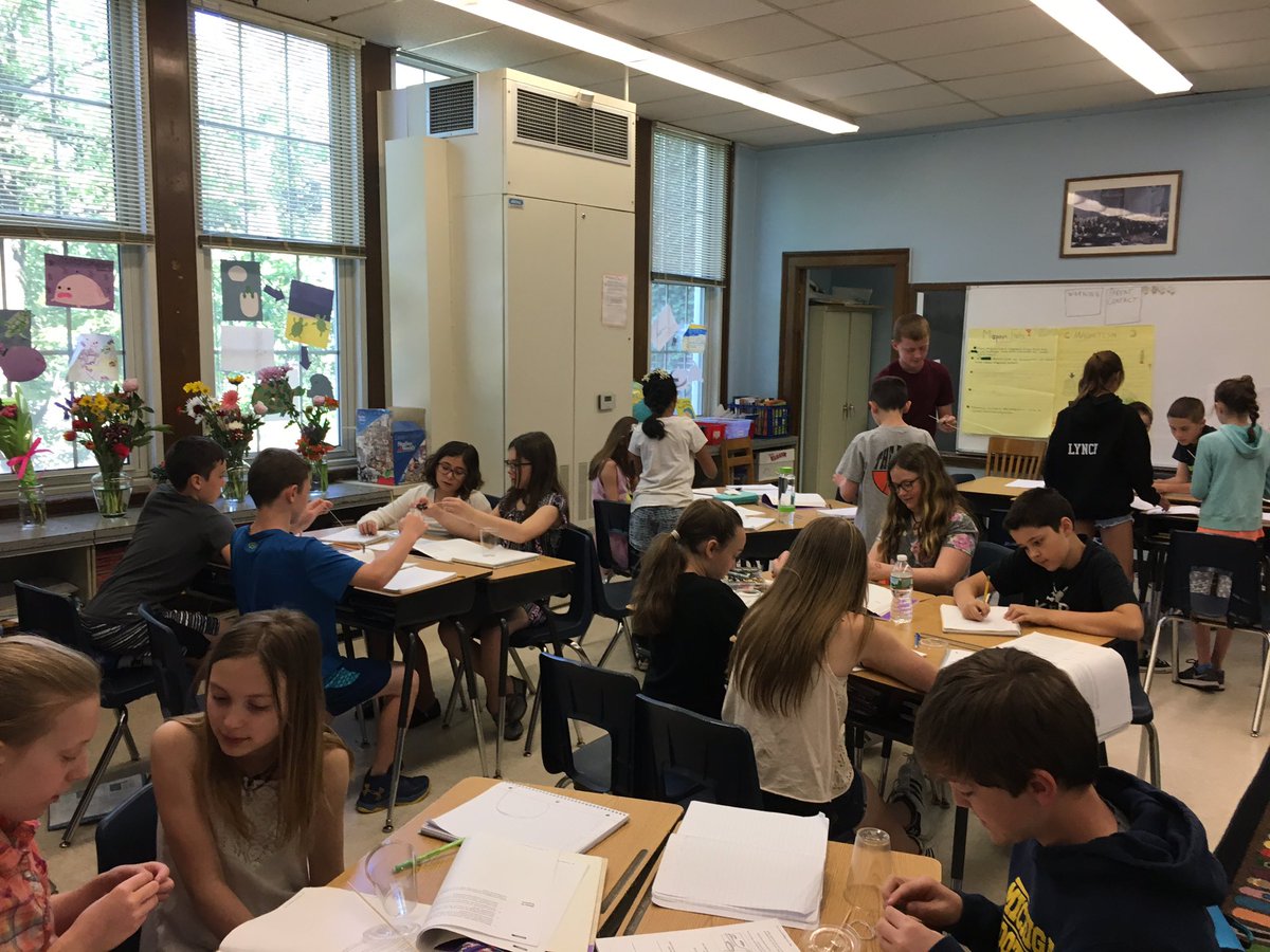 MAGNETS AND MOTORS#hands on learning rocks @RPPrincipal @MissGrahamELA <a href="/ReneeKaraban/">Renee Karaban</a>