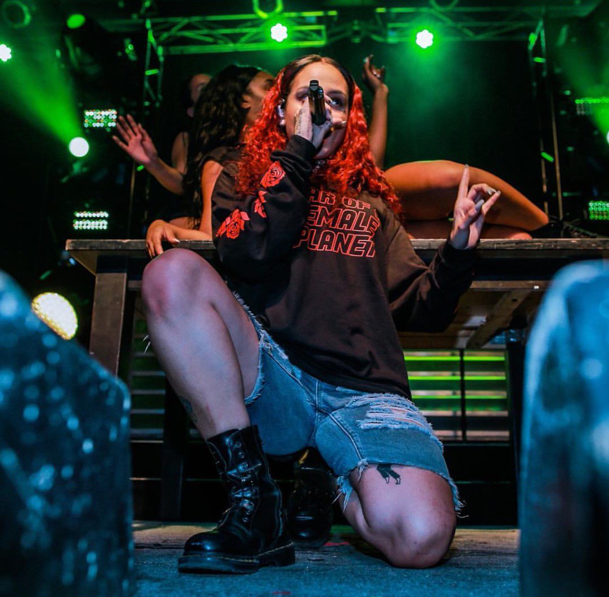 millioneiressny's tweet photo. @OfficialKehlani preforming in our 'Fear of A Female Planet' long sleeve last night 🌹 #kehlani https://t.co/zPMcarxXac