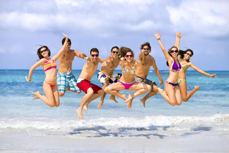 TheRushChairman's tweet photo. Tell us in the comments below what exciting things you have planned for this #summer! #schoolsout #fratparty #collegelife #greeklife https://t.co/KurVUdML2y