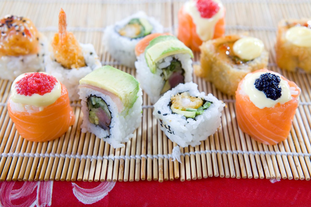 Wednesday Silly Sushi Maddness - half price sushi and live entertainment with the Kings from 6:30 to 9:30pm! #MidWeekParty