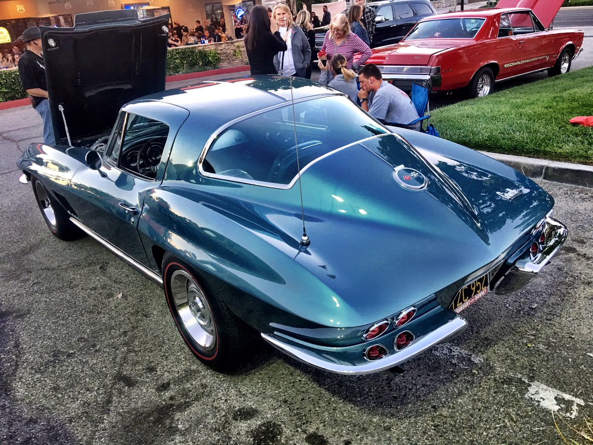 italo_speed's tweet photo. Attended a local event Saturday Route 66 Classic Grill.

@CorvetteRacing @Route66CG @corvettemuseum 

#italospeed #route66classicgrill https://t.co/f8mbK457Na