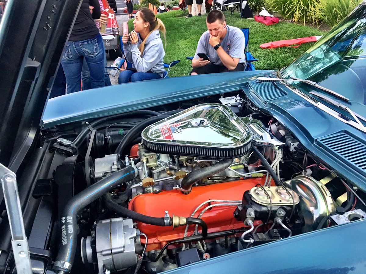 italo_speed's tweet photo. Attended a local event Saturday Route 66 Classic Grill.

@CorvetteRacing @Route66CG @corvettemuseum 

#italospeed #route66classicgrill https://t.co/f8mbK457Na