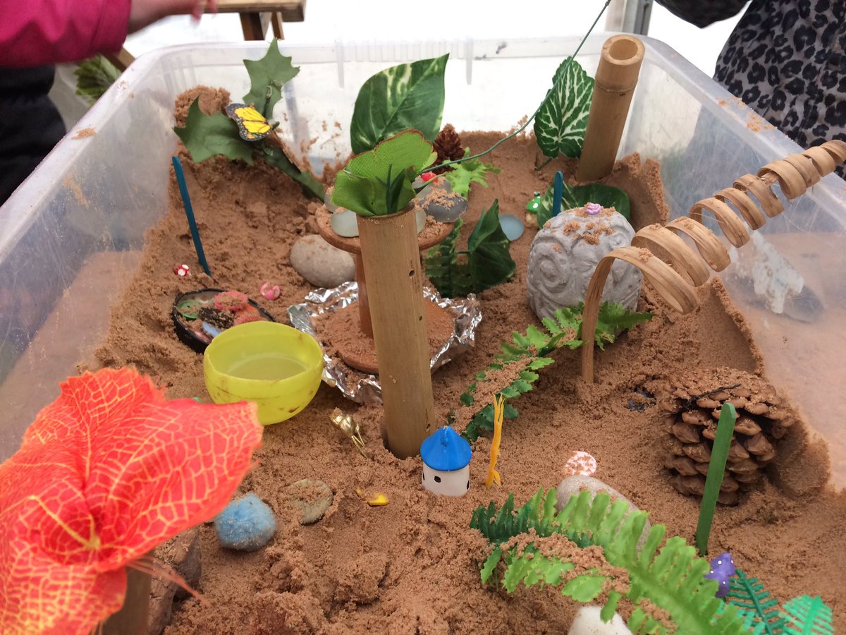 artymonster's tweet photo. Some of today's fantasy farms at countryside live today @CountrysideL https://t.co/ewJCq9vFNJ