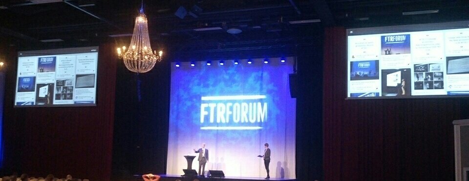 FTRForum's tweet photo. 40 vuoden kuluessa historiaa ovat sähköverkot, etäisyydet ja koulurakennukset @ristolinturi #FTR17 https://t.co/yblNLKNWSR