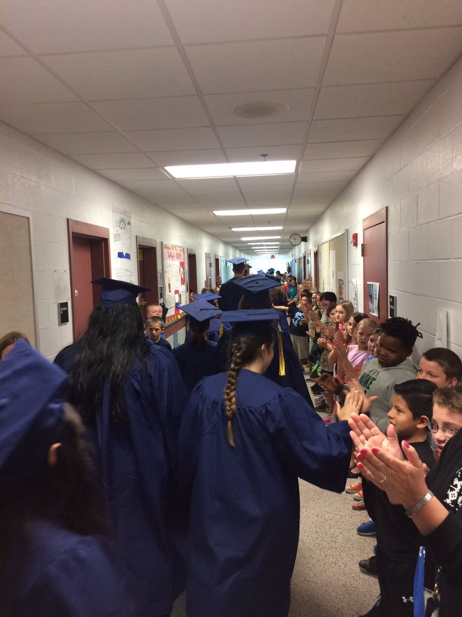 SCHS_CCC's tweet photo. #SCHSClass2017 #GradWalk 2nd Stop @Clearcreeknews @Rocket_Guidance @RocketPrincipal @shelbycountysch https://t.co/oYfz7VcHwu