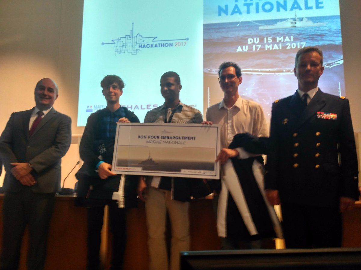 Matrice_io's tweet image. And the winner is ... VESSELSPOTTER ! En direct du jury #HackathonMarine #visionAPI