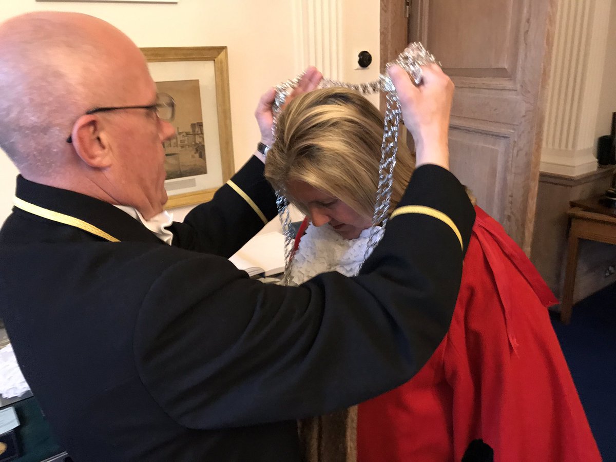 RBKMayor's tweet photo. Behind the scenes - last night Cllr Julie Pickering was installed as the 182nd Mayor of #Kingston. Full story: https://t.co/UDtqKv0QtO https://t.co/8V8O33BUEs