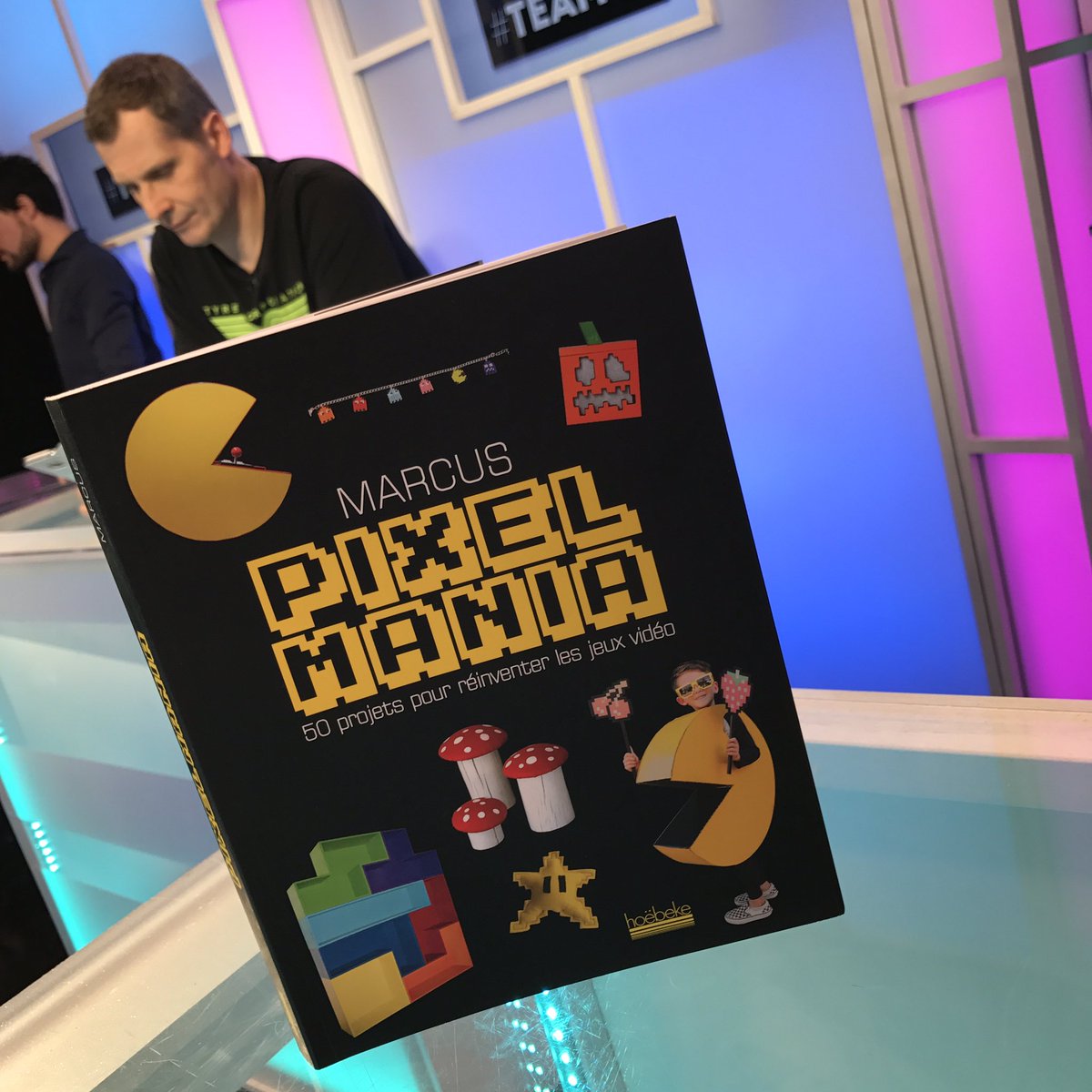 JulienTellouck's tweet image. [CONCOURS] Je fais gagner le dernier livre de @Marcuszeboulet 
RT pour tenter de gagner ! 
#TEAMG1