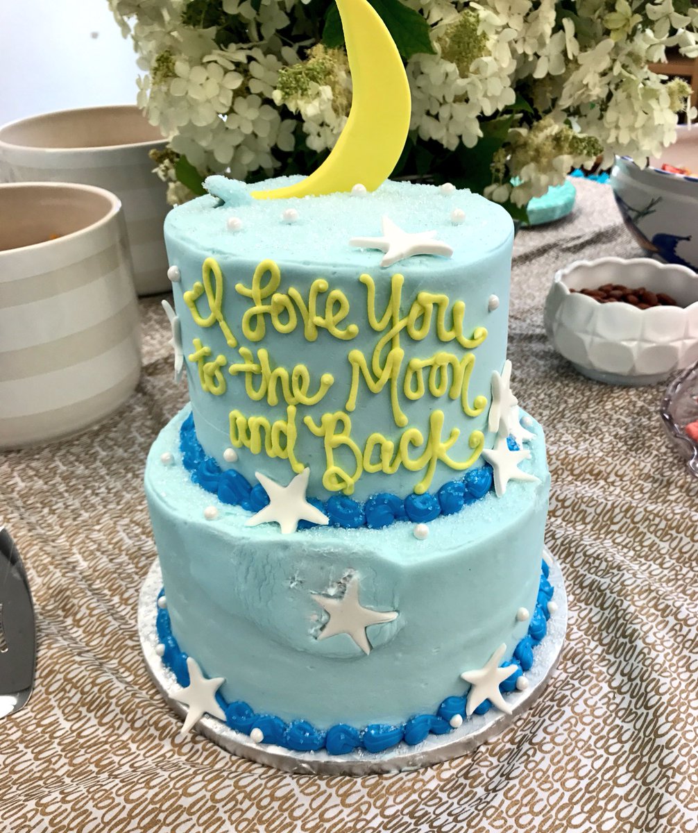 MaclayFineArts's tweet photo. @CathyH32308 @clauwillis @Kiser53m @TastyPastryFL The #cake was perfect for our #baby shower #yummy #babyshower #ThankYou 🌙💕💙🌟 https://t.co/42AFJ0rxSA