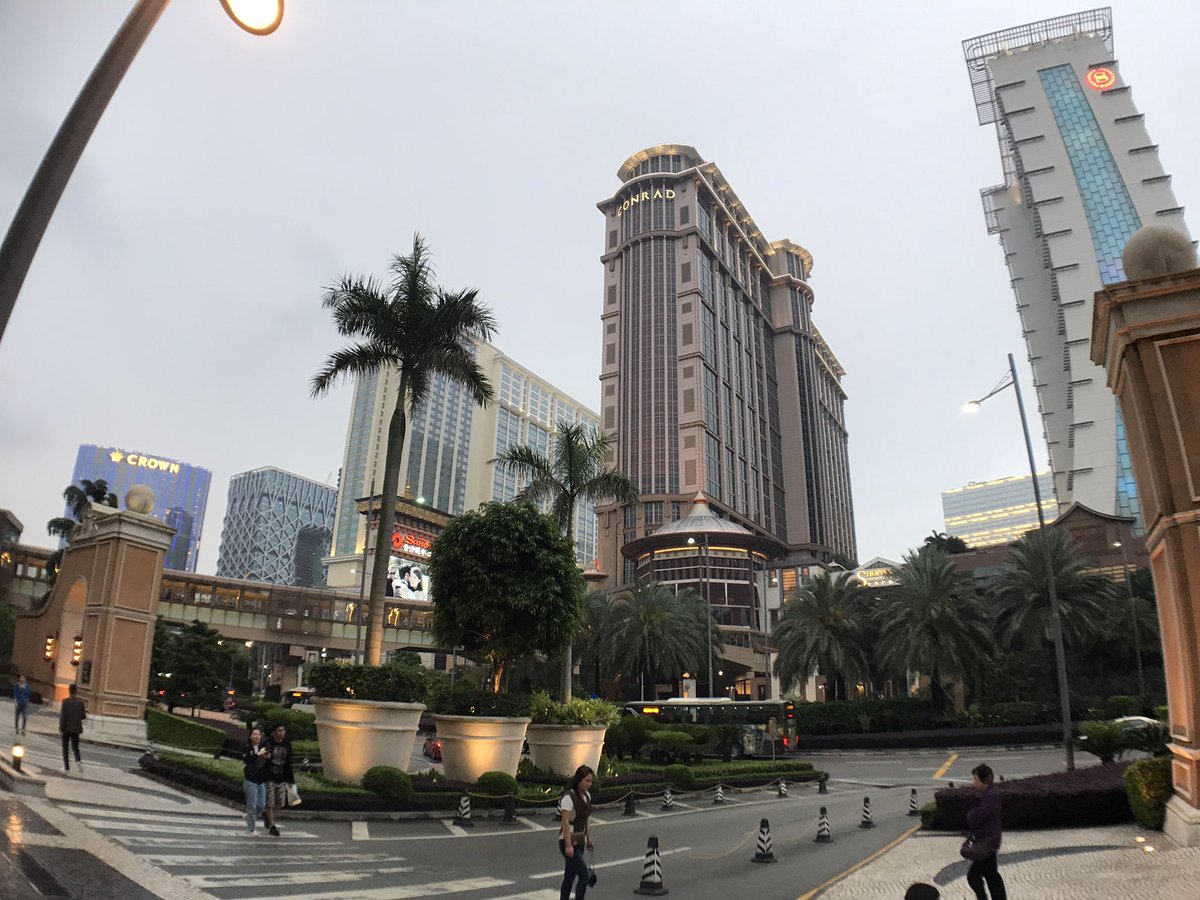 iLodger's tweet photo. The Cotai Strip - Macau, China https://t.co/M2vZndwk0S