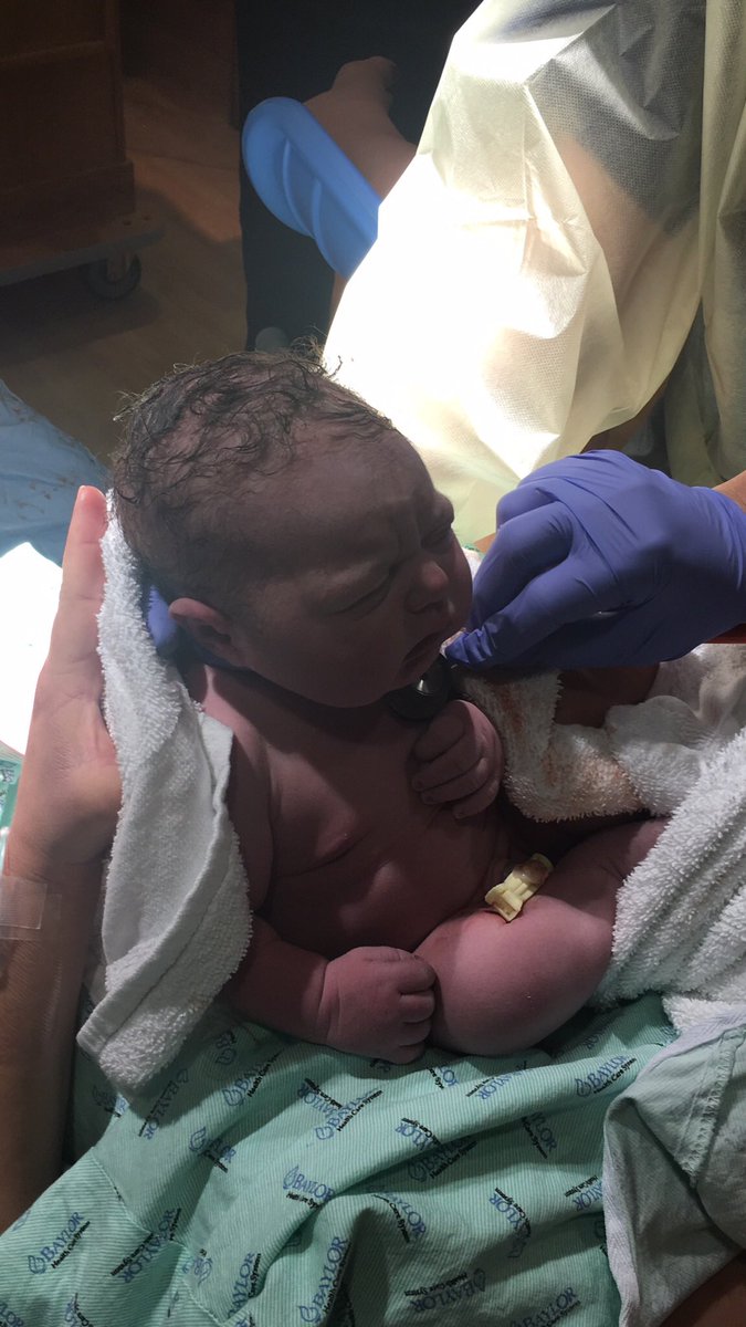 kayley_geesling's tweet photo. I'm kinda obsessed with my baby sister!!💗 the look my dad gives her is 😍God answers prayers y'all, no matter how big or small. #chubbymonkey https://t.co/ikLMKrvhEv