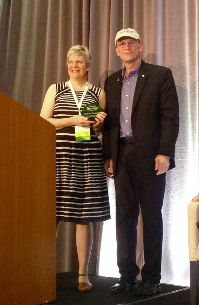 Ex_Network's tweet photo. Simmers presents Virginia Thompson @EPA #EN2017 Longevity Award! https://t.co/34rrf7V8LF