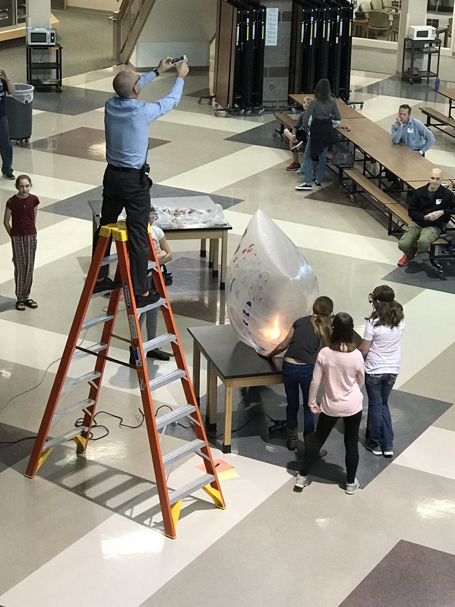 MelansonScott's tweet photo. AP Mr. Kapeller will do anything to capture that shot. @dkapeller @Cimscolts https://t.co/YHhUPiC8Im