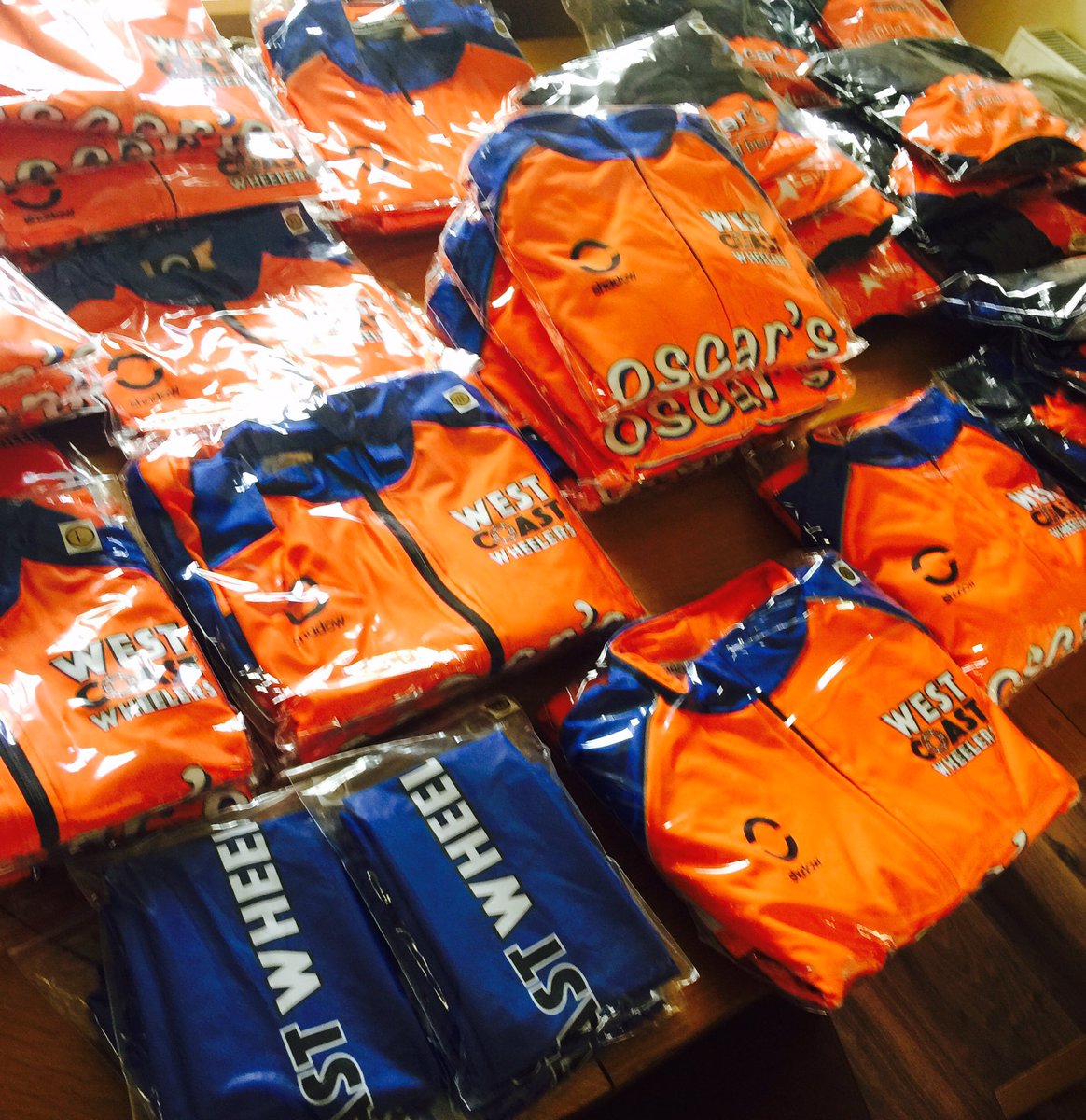 Hey <a href="/Westcoastwheel/">West Coast Wheelers</a> CC-your kit is en route 👌🏻🚴🏼🚴🏽‍♀️#raceyourshadow