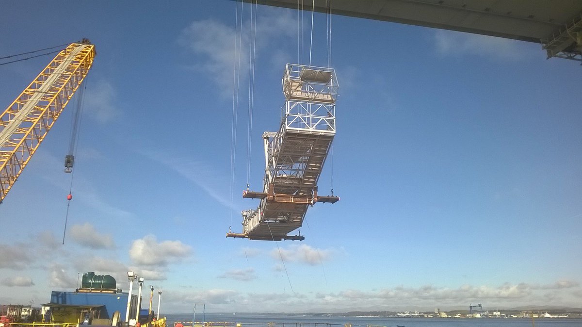 RigmarGroup's tweet photo. Rigmar are proud to be supporting @FRC_Queensferry, by managing their complex rigging operations on the already iconic, Queensferry Crossing https://t.co/CU4agFT2UO