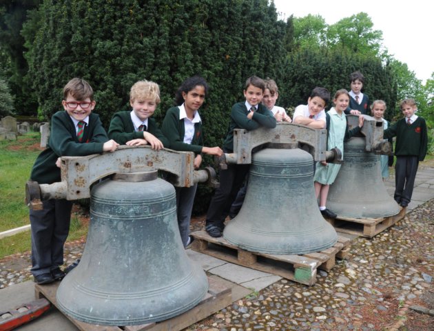 Overhaul of St Margaret's Church in Ipswich gets started with removal of 17th Century bells for restoration: ipswichstar.co.uk/news/overhaul-…