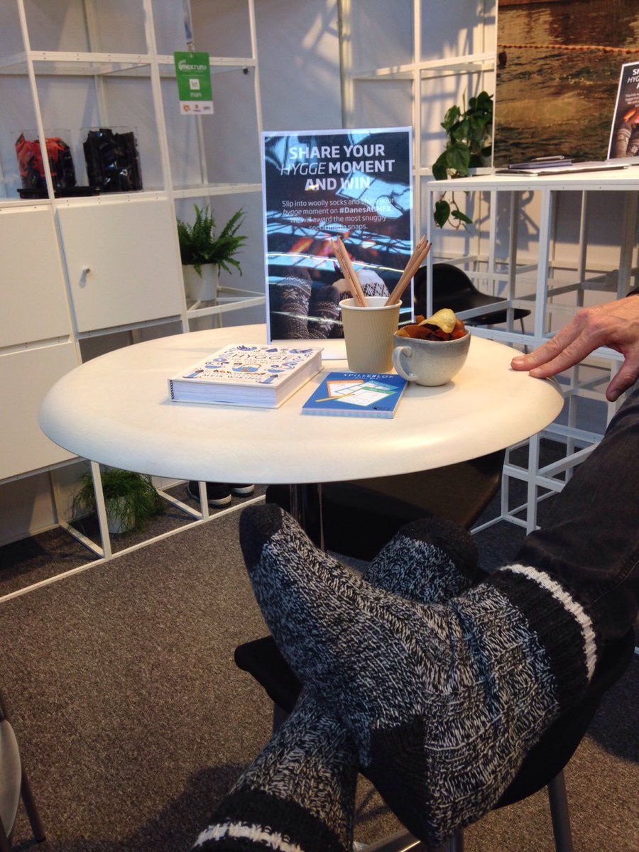 Sophie48034's tweet photo. Hygge pΓ₯ #IMEX #DanesAtIMEX #socks #hygge #f270 https://t.co/2183RcZyDq