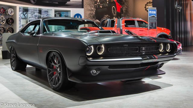 ClassyCarPhotos's tweet photo. 1971 Dodge Mopar Challenger Shakedown | Gallery: https://t.co/0EM8M2nDfR #Detroit #NAIAS #auto #car #carshow https://t.co/u0m9kFnngh