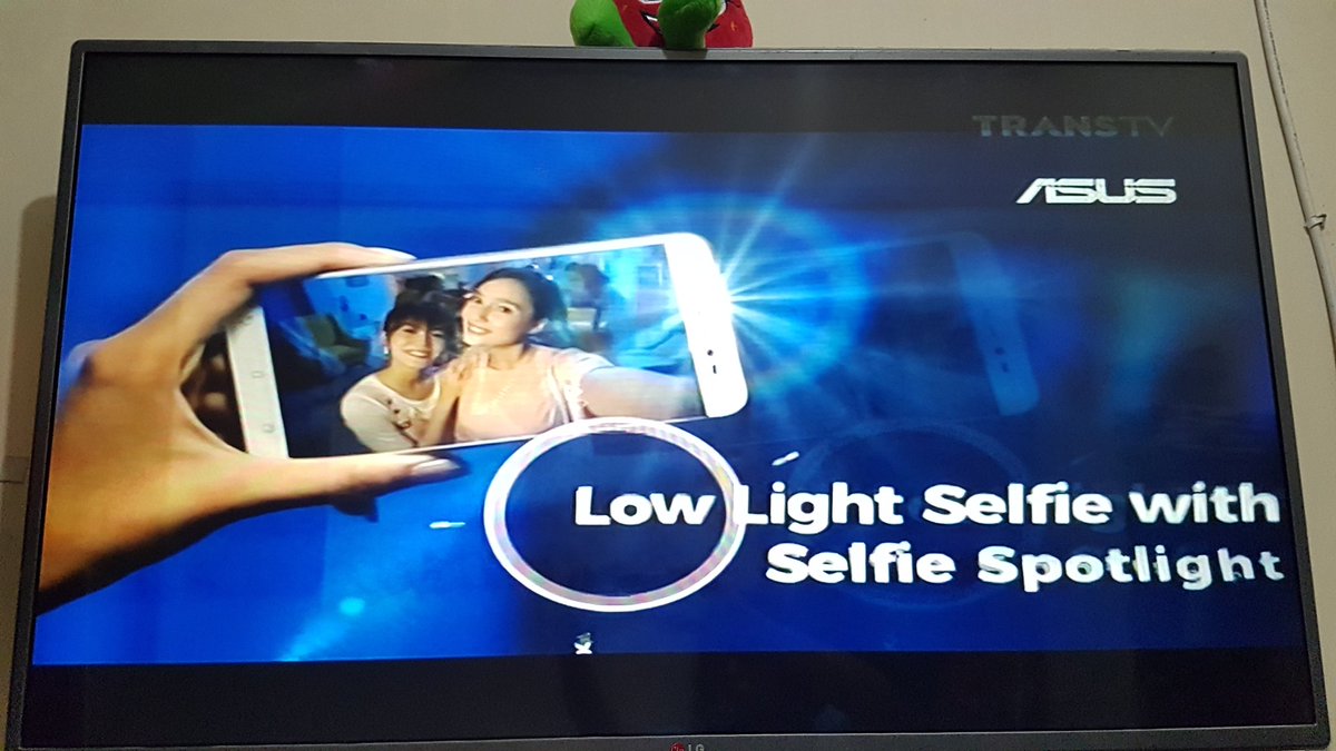 Oline_BMI's tweet photo. Iklannya udah tayang di TV nih :) #Zenfinity2017 #ZenfoneLiveID, #ZenfoneZoomS_ID #ZenfinityID https://t.co/DIMgPWtZo9