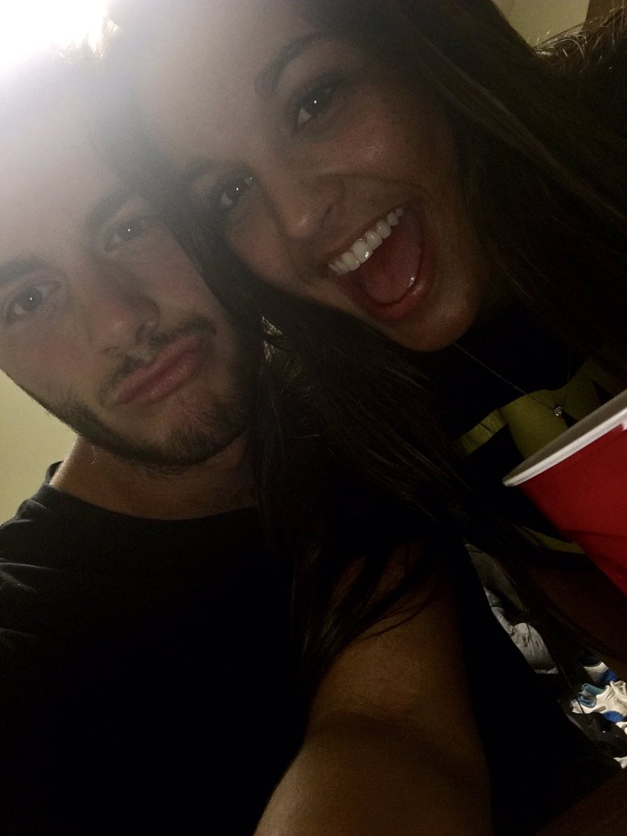megmill15's tweet photo. BABY BRO IS 21!!! hbd to one of my favorites, love ya hick😈🎉🍻 https://t.co/cFbcNmTDK2