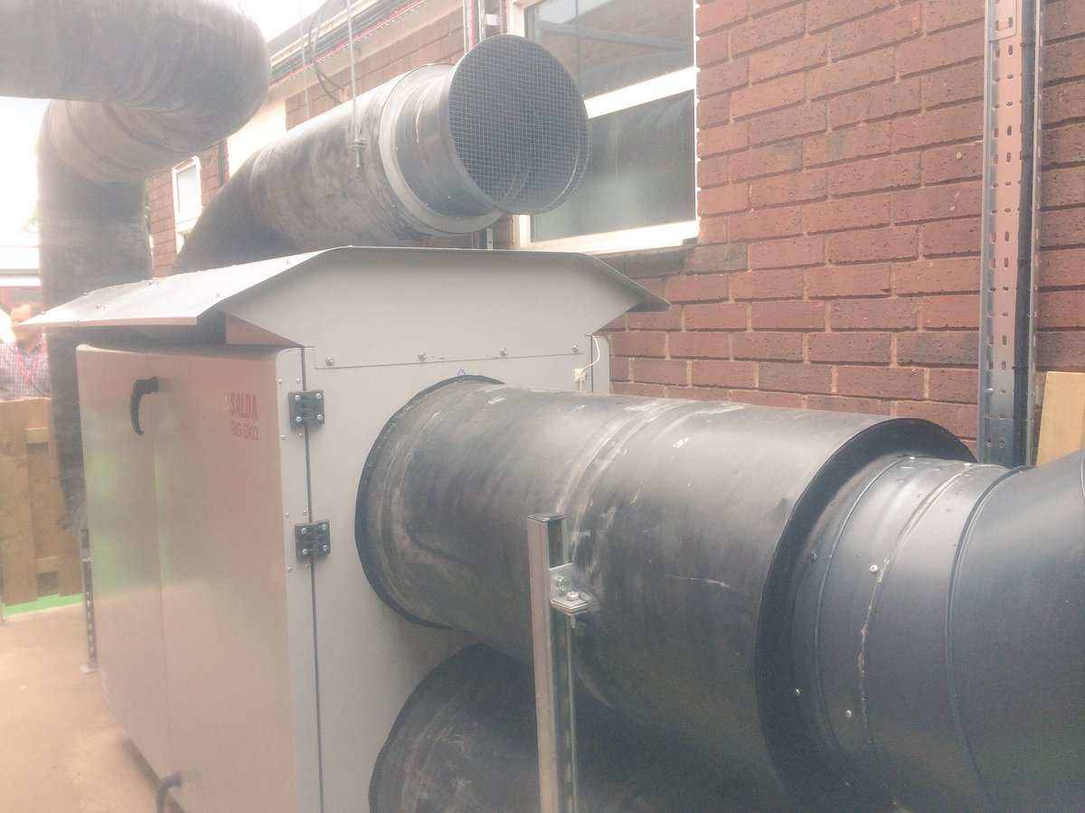 acivico69's tweet photo. Great job just finished at @MayfieldSchool1 Installed a new air handling unit! Creating a better environment for the pupils to study in 👍🏼📚 https://t.co/Y0js4lwkWY