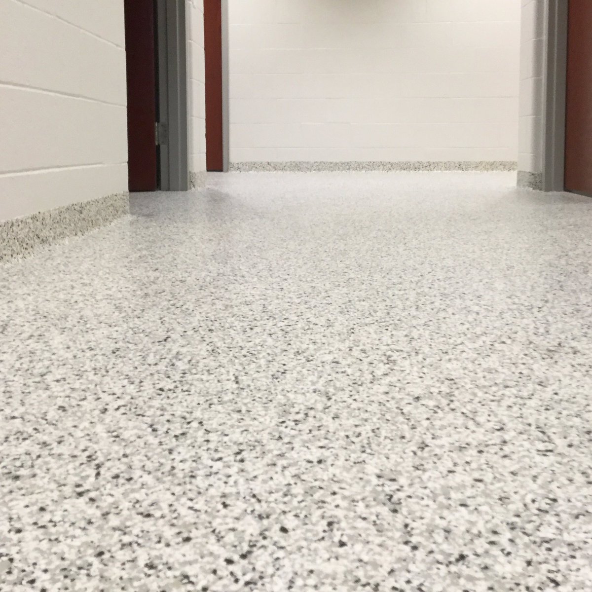 PlexiChemie's tweet photo. #viewfromthebottom  🙌🏼  #epoxyflooring https://t.co/aBlFzA5wGP