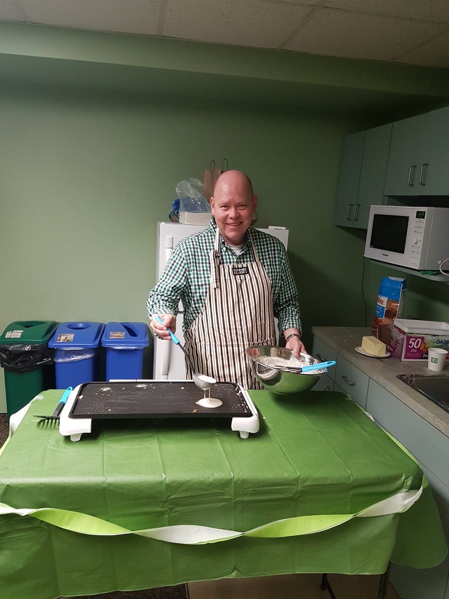 KevinMoonsee_TD's tweet image. Breakfast this morning courtesy of @AndrewCarolanTD #EAW #bestbranch #br235 #thankyouTD @PeterStajan_TD @bmcnic11  @LindaMacKay_TD