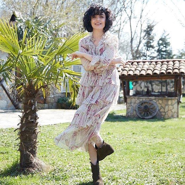 instagramfoto7's tweet photo. @gonca_vuslateri https://t.co/z5PwgpVUTO