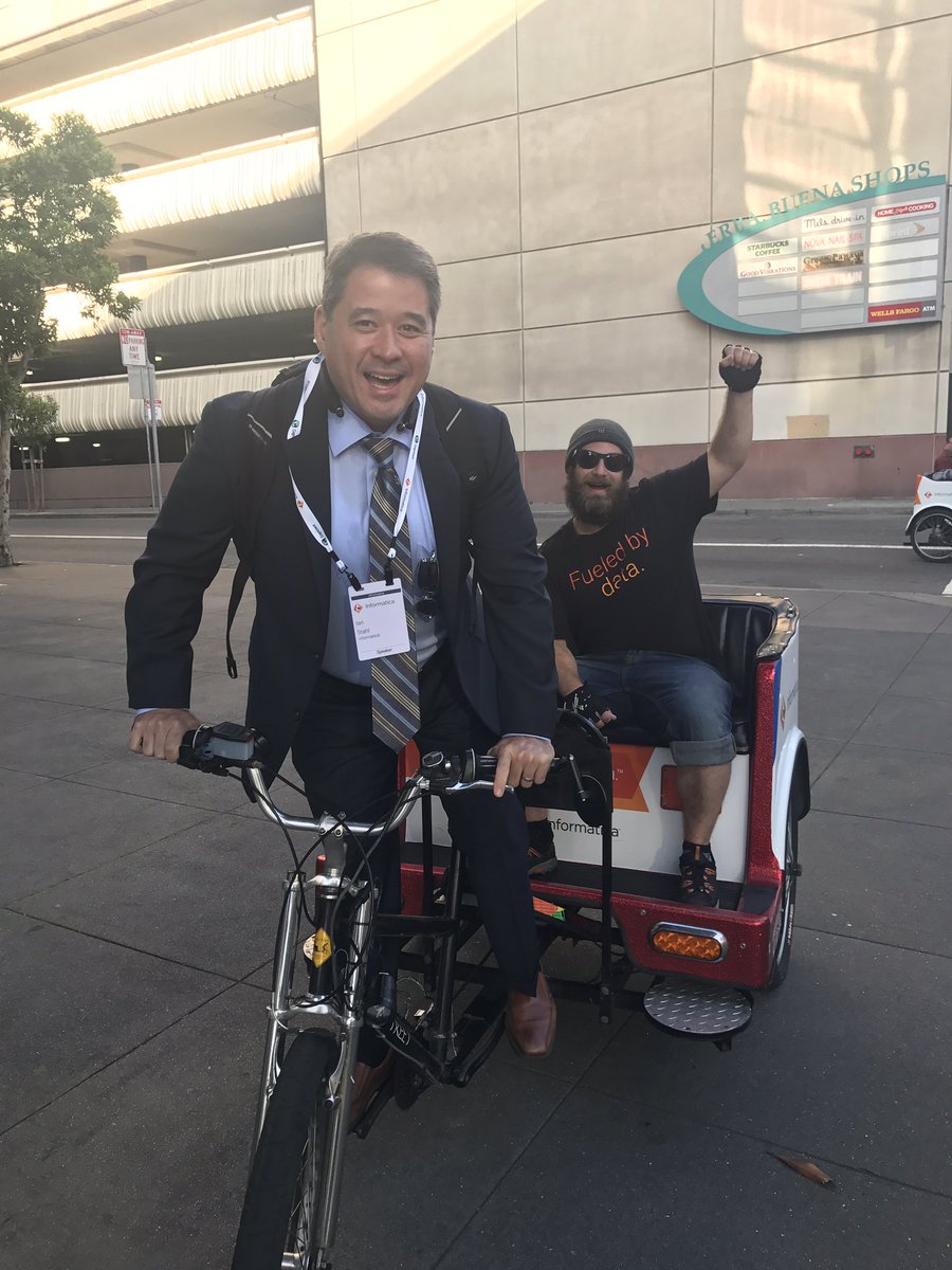 istahl's tweet photo. We're driving value here at #IW17. Come to our Data Gov Deep Dive this morning to see how. https://t.co/dli81UEKh6