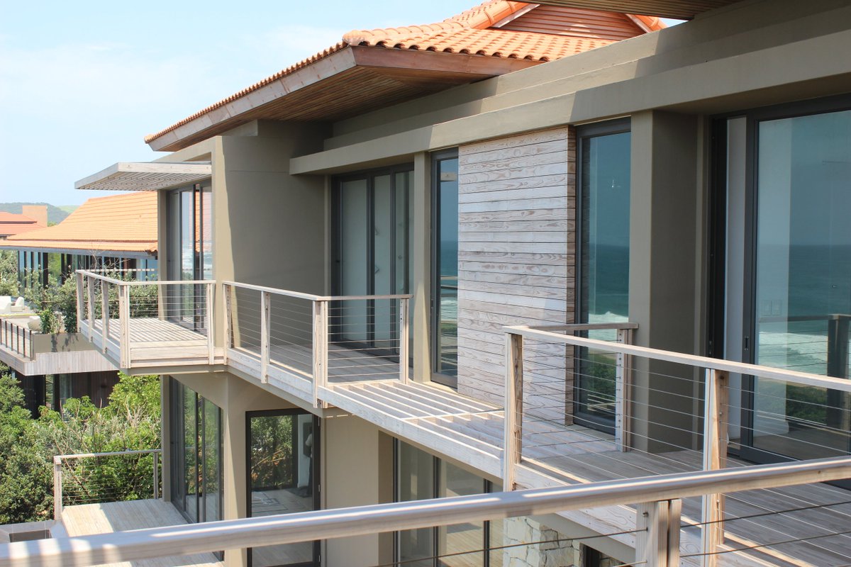 rhino_woodSA's tweet photo. Outshine the rest with creative wooden cladding and patio flooring. #ecofriendlyhome #ecodesigns #ecohomes #africandesigns #africanhomes https://t.co/i9sw5eY9Gl