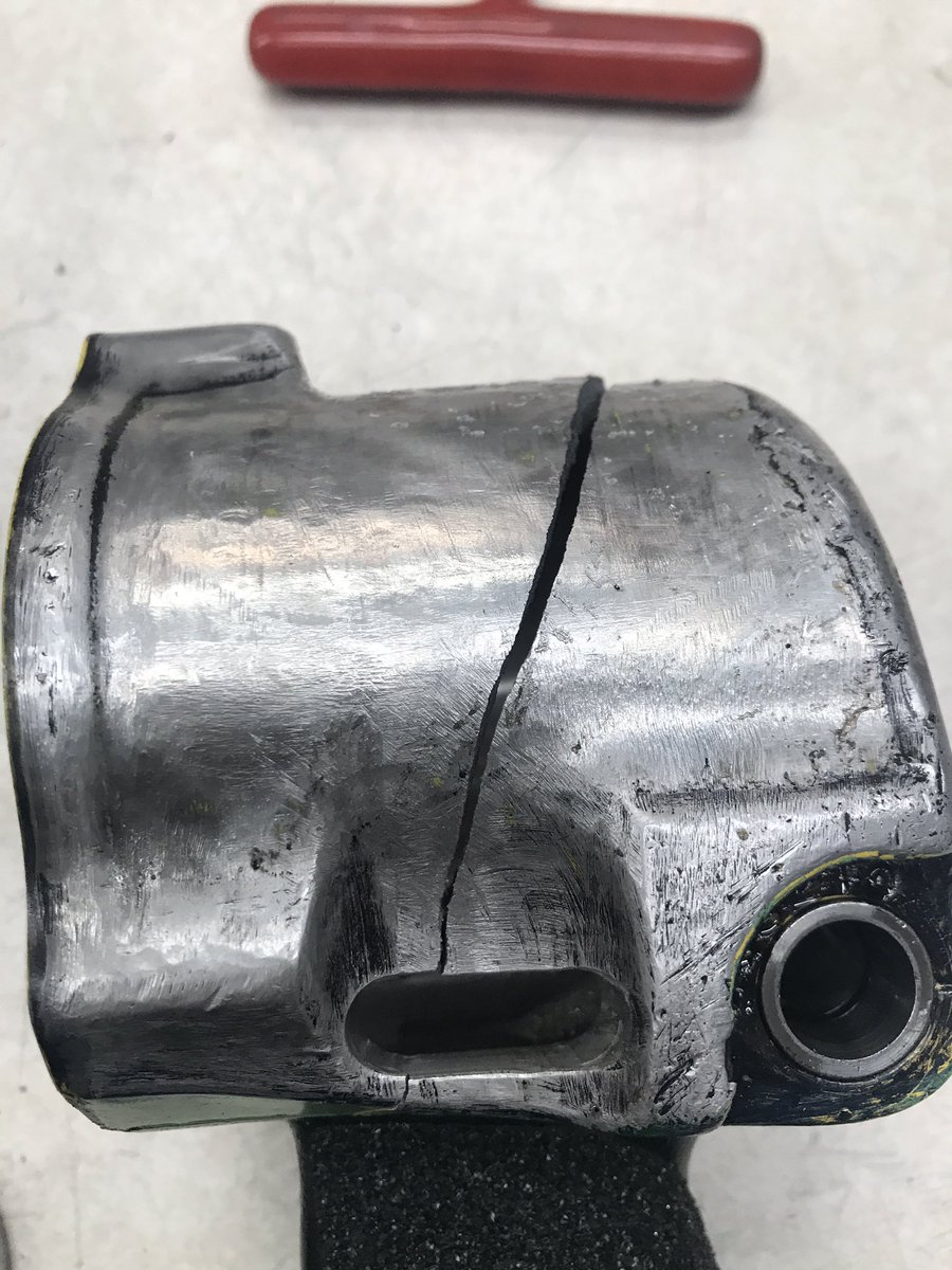 lkntoolrepair's tweet photo. Another reason why our billet housing are way better!!! This cast aluminum is crap https://t.co/xOZwqwC513