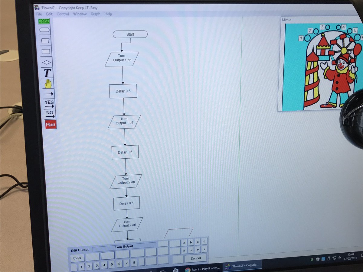 NDS_COMPUTING's tweet photo. #year5 love a challenge & this one is all about light displays! #Flowol #computing #sequences #outputs #control #programming #logical https://t.co/T7t3xdngu9