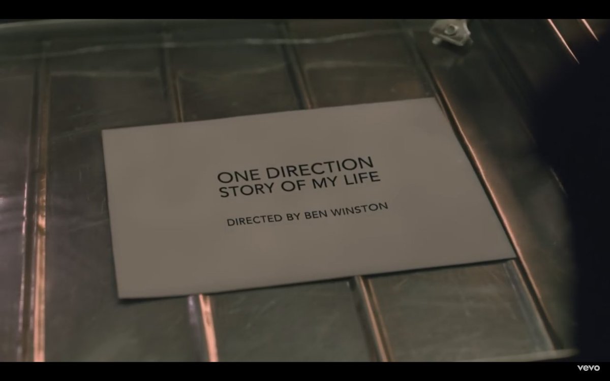MANUNYA23012002's tweet photo. Н-ностальгия😫😥
#onedirection #onedirectionwemissyou https://t.co/roxL0Xk2Rx