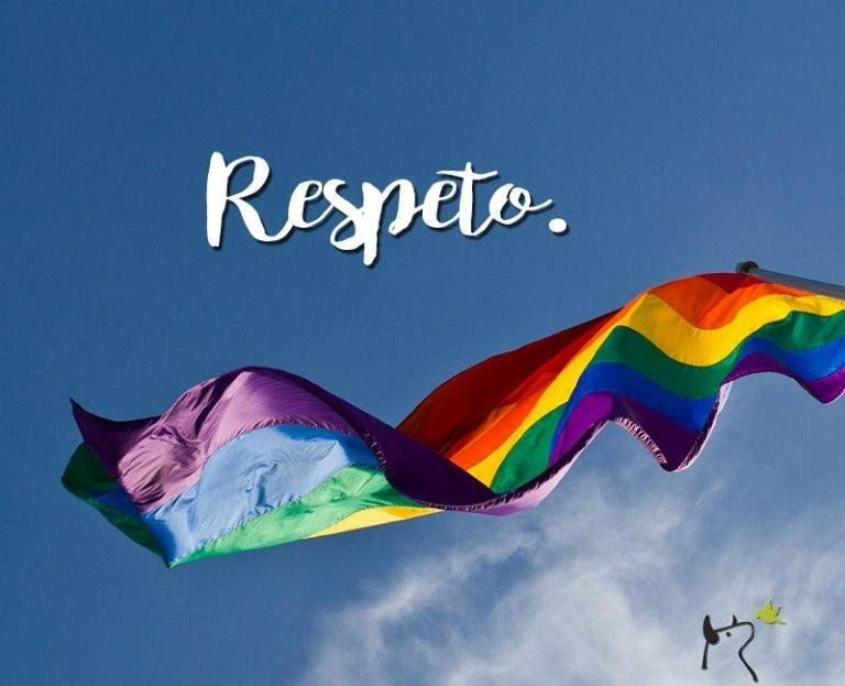 Monmrtnz's tweet photo. Porque no hay nada más natural que el amor #loveislove https://t.co/lstubeCrDW