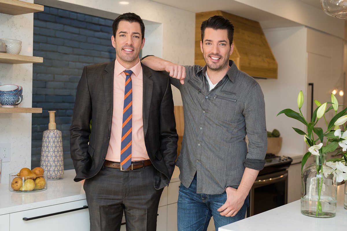 #PropertyBrothers &amp; #BuyingAndSelling are casting in North York &amp; York Region, Canada! 

bit.ly/CastingPB 
bit.ly/CastingBS
