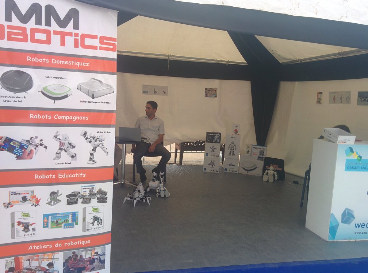 wecasablanca's tweet photo. Place maintenant à la robotique avec l'atelier MM Robotics. #SCCC2017 #SCEC2017 @SmartCityCasa https://t.co/Bb7keKiTNw