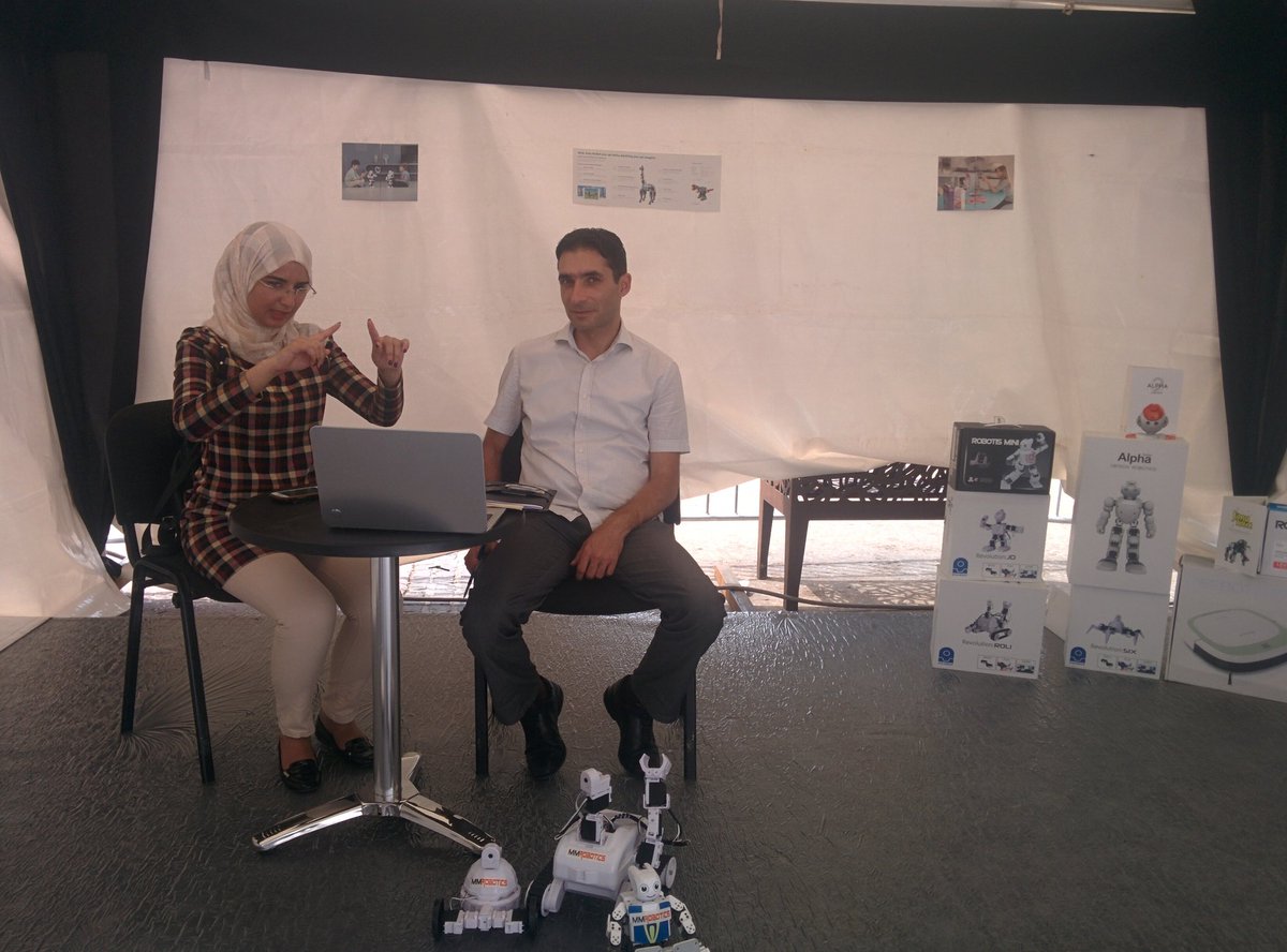 wecasablanca's tweet photo. Place maintenant à la robotique avec l'atelier MM Robotics. #SCCC2017 #SCEC2017 @SmartCityCasa https://t.co/Bb7keKiTNw
