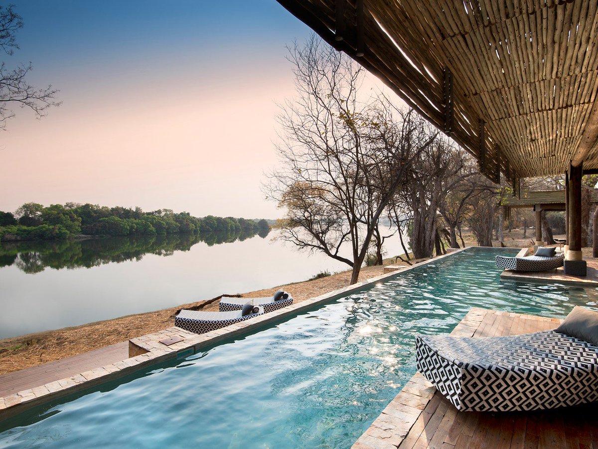 CNTraveler's tweet photo. 5 landmark hotels that look better than ever https://t.co/MJBFQOh7F7 #HotList2017 https://t.co/n8BcPKpw3O