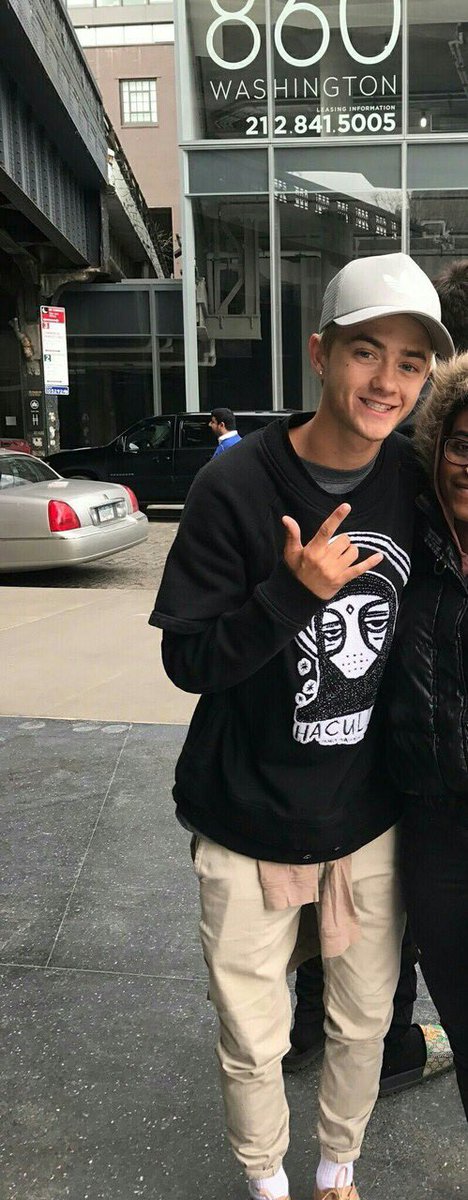 trcstbizzle's tweet photo. #mcw Papi (totally make the first your icon Bc 😍) https://t.co/IY3cDcAYGp