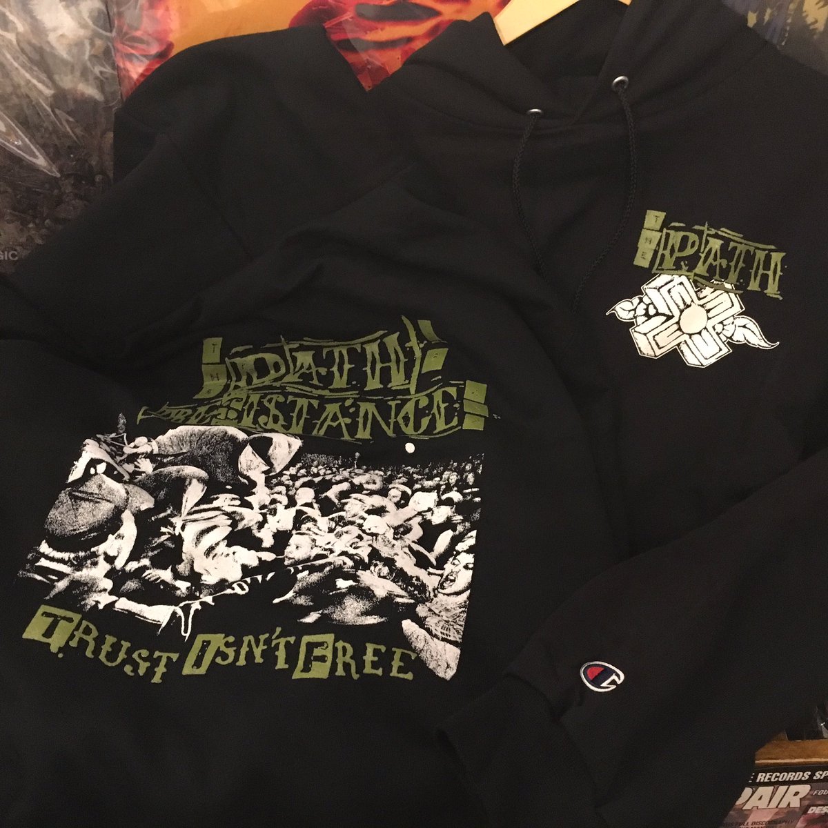 RETRIBUTION178's tweet photo. THE PATH OF RESISTANCE exclusive champion hoodie @cabal315 このアイテム扱えるのは誇りに近い🙏THE PATHの©️入荷しています✅#thepathofresistance #夜はまだ涼しい #来季1番に蔵出しもまた楽しみ https://t.co/K7woQ9MJjV