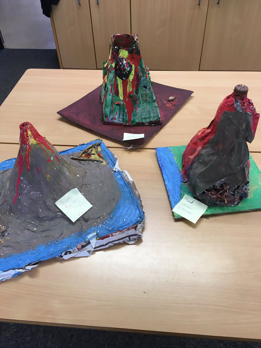 OustonPrimary's tweet photo. 6Pi erupted into creativity - look at our fantastic volcanoes! 🌋👌#teamwork #art #masterpiece https://t.co/pFwzAuWJ2u
