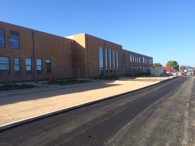 TarConLtd's tweet photo. Phase two surfacing works to @LJ_School in #guisborough #tarmac #roads #surfacing #schools #construction @gallifordtryplc https://t.co/BeON6h2eQE