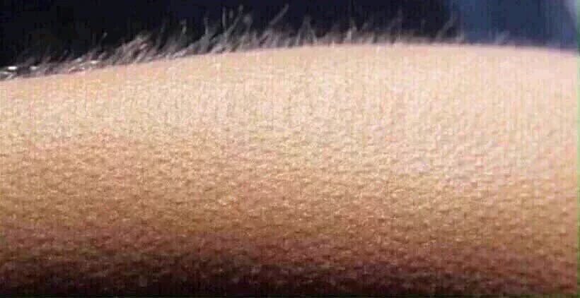 lavecinarubia's tweet photo. Cuando el chico que te gusta te pone un mensajito contándote su día con todas las tildes bien puestas y un imperativo bien acabado en D. https://t.co/gXIzRfEMfO