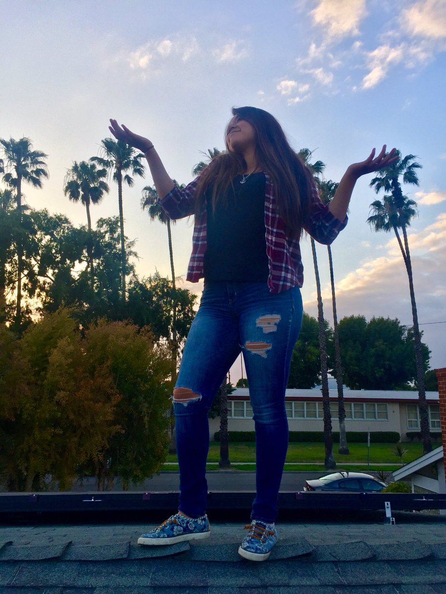 imaginesarai's tweet photo. What is life ? …hah beats me 🤷🏻‍♀️ https://t.co/5uZTujaONw