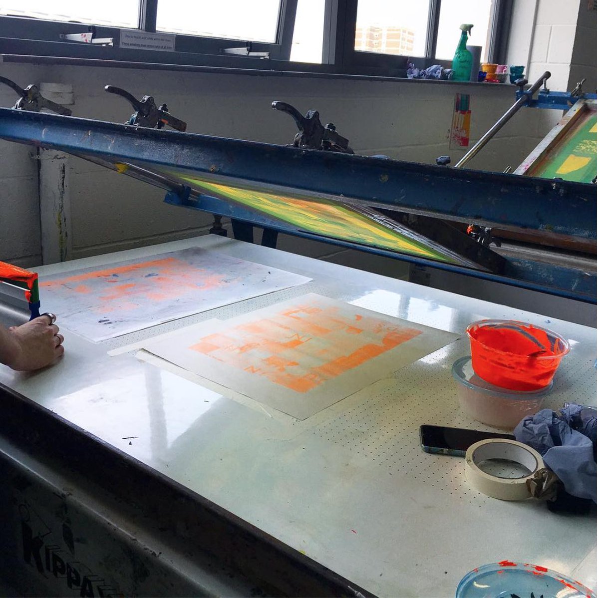Raum_Leeds's tweet photo. Using @LeedsCofArt print room to create our unique prints! https://t.co/DWkwKuRmrt