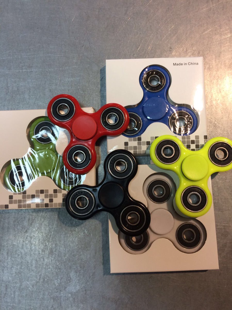 WelkoopRaalte's tweet photo. Nieuw bij Welkoop Raalte: FIDGET SPINNERS 

#spinner #handspinner https://t.co/iriwZIACPF
