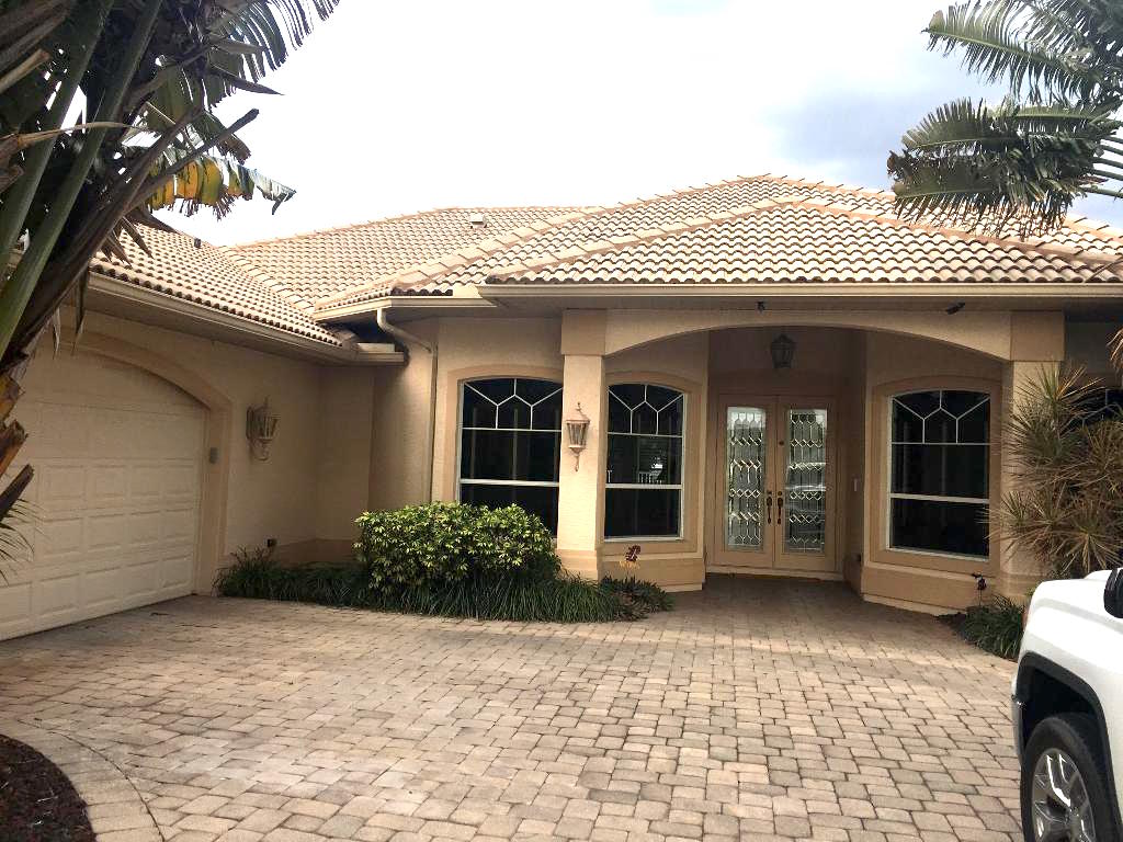 ESstucco's tweet photo. Residential Home Stucco Repaired &amp; Door Replaced | Cape Coral, FL
https://t.co/Q0Y0rgo1Iu https://t.co/91DeHMZHaj